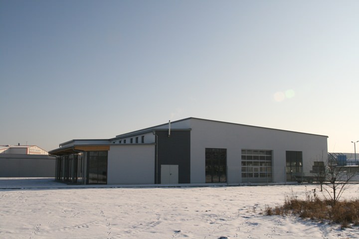 Büro- und Lagergebäude 

